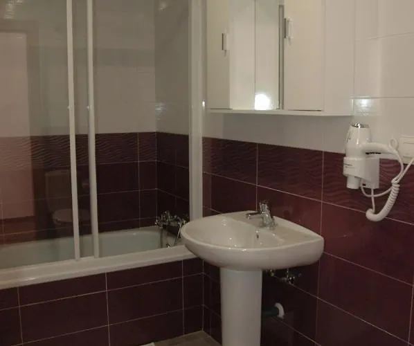 Canadina 2 아파트